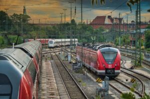 RYT200通学とオンラインの費用はどちらが安い？