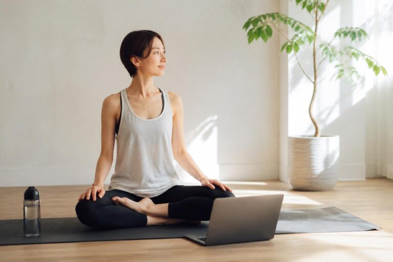 自宅で受けられるヨガ講座の受講条件は？